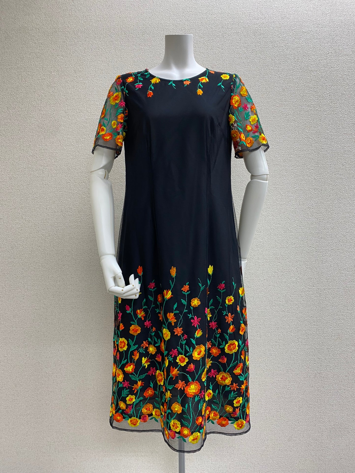 半袖 花 刺繍 ワンピース 31-111